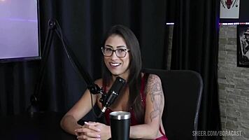 Luciana Picchi submits in outdoor bora cast with Bruna Carlos!