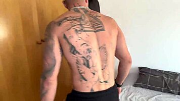 estais follando en mi cama tengo derecho a unirme trio con mi hermanastro