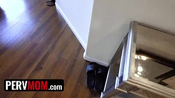 Hey, pervmom anissa kate is rocking that sexy lingerie just for her stepson 😏