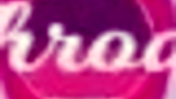 Fazendo a putinha submissa dar prazer com boquinha