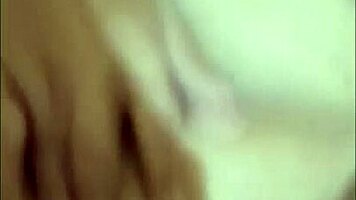 Bokep Indonesia shows binor babe loving hard thrusts from berondong in college fetish.