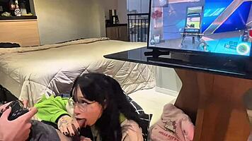 Amateur Pink Pussy Gets Licked And Masturbated 106 Days After Losing Her Virginity