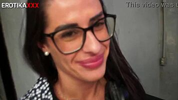 Eduarda Grazel as Naughty Assistant in Backstage Scene