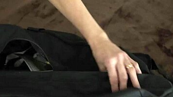 Con Artists Lie but Cougar Trusts Instincts - Reagan Foxx, Liz Jordan