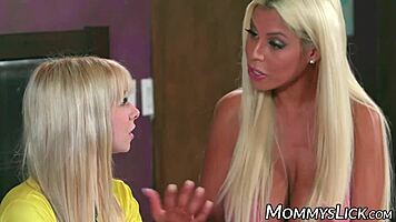 stepmom bridgette b scissoring hot kenzie reeves in taboo lesbian fun 😈👅