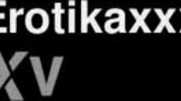 Dessa gives hot oral quickies backstage.