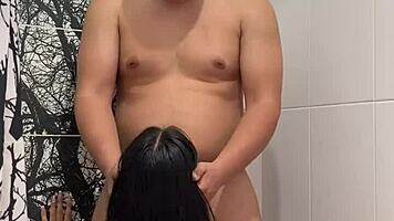 I had a greaat fuck in the shower, endin with cum in her mouf.