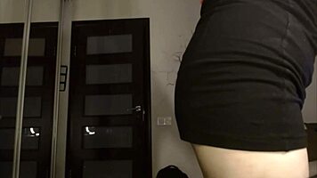 Big ass bbw teases on webcam