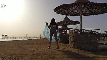 I Dare Go Pantyless On Crowded Beach!