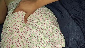 मैं नहीं मान सकती मेरी लातीना स्टूडेंट ने होममेड क्रीमपाई के लिए कितना आसानी से दे दिया