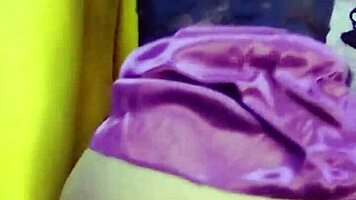 bonita estudiante en lenceria reveals beautiful form 😍