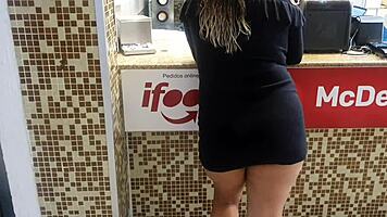 Paty Bumbum Meets Actor At Shopping Playland