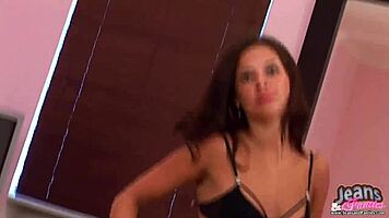 i try on new skinny jeans