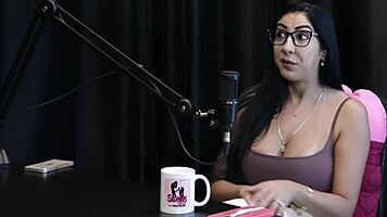 sua live vazou no xvideos era desvalorizada no casamento deu dicas para quem quer iniciar e a vida pessoal fica reprimida - renatinha melo watch on sheer