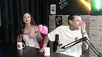 she realized making money from sex got her dick praised 😏