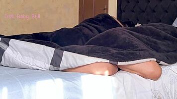 I Can't Believe I Woke Up in My Stepbrother's Bed Again, Feeling So Shy!