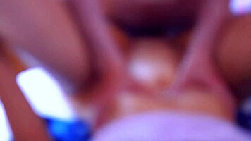 madrastra and sports buddy with stepsister at home 😏