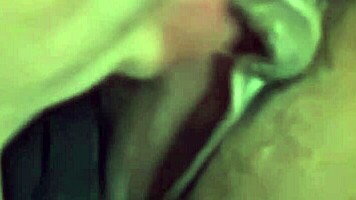 buceta melada ao sentir pau grande me rasgando