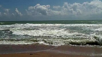 Gorgeous teen 18+ agnes bathes her beautiful naked body in the ocean