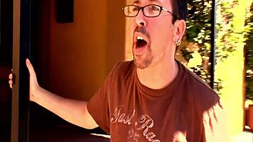 Samira Sucks Pole Before Fucking!