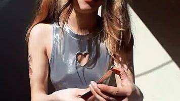 Bonneyuwu Shows Off Her Sexy Body In Cosplay!