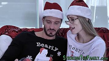 Cute Teen Takes Facial From Old Cougar