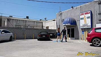 Mr Salty's Bush Pie So Messy and Wet... Dang