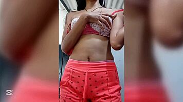 Colleague Over 18 Banged in Room After Steamy Bath