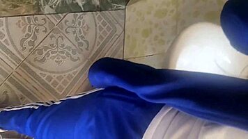 i'm recording the schoolgirl in a quick bathroom encounter at school