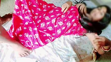 yo, desi nibba scores hot sexy modern masseuse... unreal! 🔥