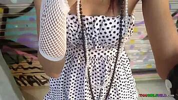 i met this cute 18-year-old thai girl in bangkok for a short time creampie session, she's such a sweet prostitute