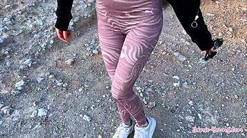 Amateur couple fucking tight in the gym