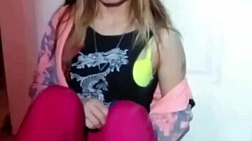 Bonneyuwu Plays With Lollipops In Fetish Solo