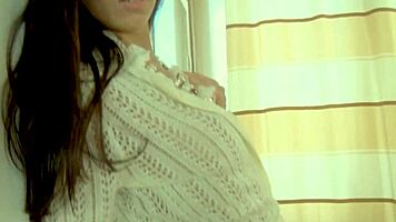 catching eye teen 18+ leontia d drips from cunt-stroking