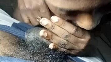 African Teen Shows Her Beautiful Mouth
