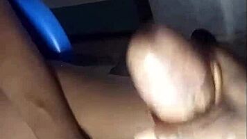 African Teen Shows Her Beautiful Mouth