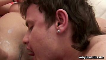 blonde slut gets fucked and then cum in her mouth 😏