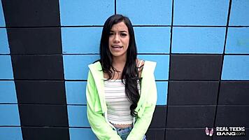 oh wow, savannah sixx getting fucked in porn casting!