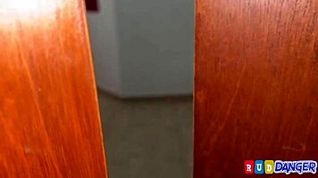 Stepsister's big ass tempts in homemade anal scene