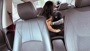 Latina with good ass rides in her friend's car
