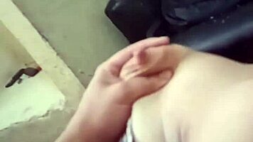 Tetas de mi hermanastra en vestido