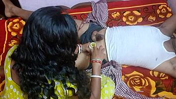 Pengantin Telugu nyedot kontol keras dalam seks Jerman liar