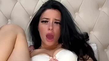 Amateur Slut Squirts in Solo Webcam Show. College Brunette Toys Herself Wild.