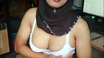 Black transgirl in hijab jerks off until cumming