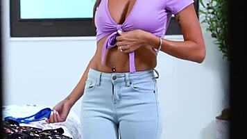 Ton père ne doit jamais savoir cette pipe secrète avec Armani Black et Juan Loco