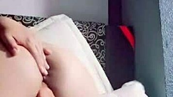 Me gusta mi dildo enorme 😘