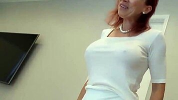 Desperate Cougar Seeks Personal Inseminator for Wild Pregnancy Fetish