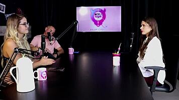 Teen Submissive Experiences BDSM Fetish in Outdoor Glamour Interview