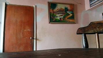 Morena Latina De Gran Culo Seduce A Su Padrastro