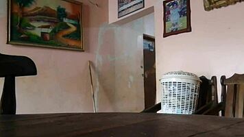 Morena Latina De Gran Culo Seduce A Su Padrastro